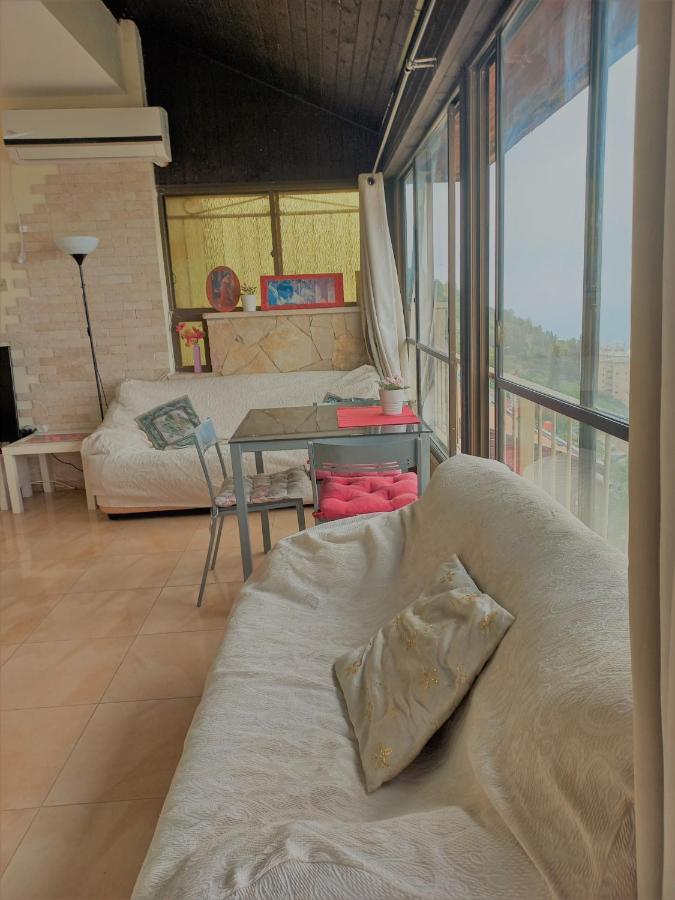 Panorama Bay View 3 Room Haifa Esterno foto